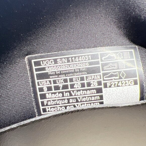 UGG WOMEN'S CLASSIC DIPPER Platform SUEDE SHEARLING LINED BOOTS Black US 9 - Picture 14 of 14